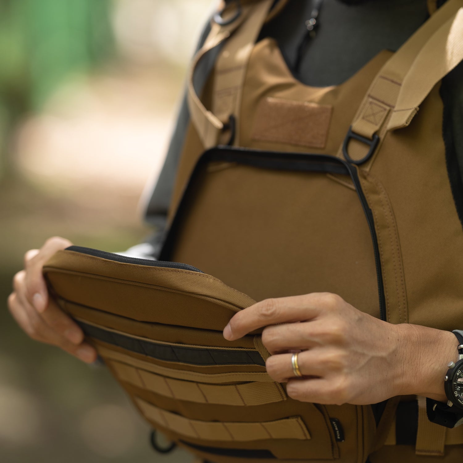 TACTICAL FLOATING DEVICE