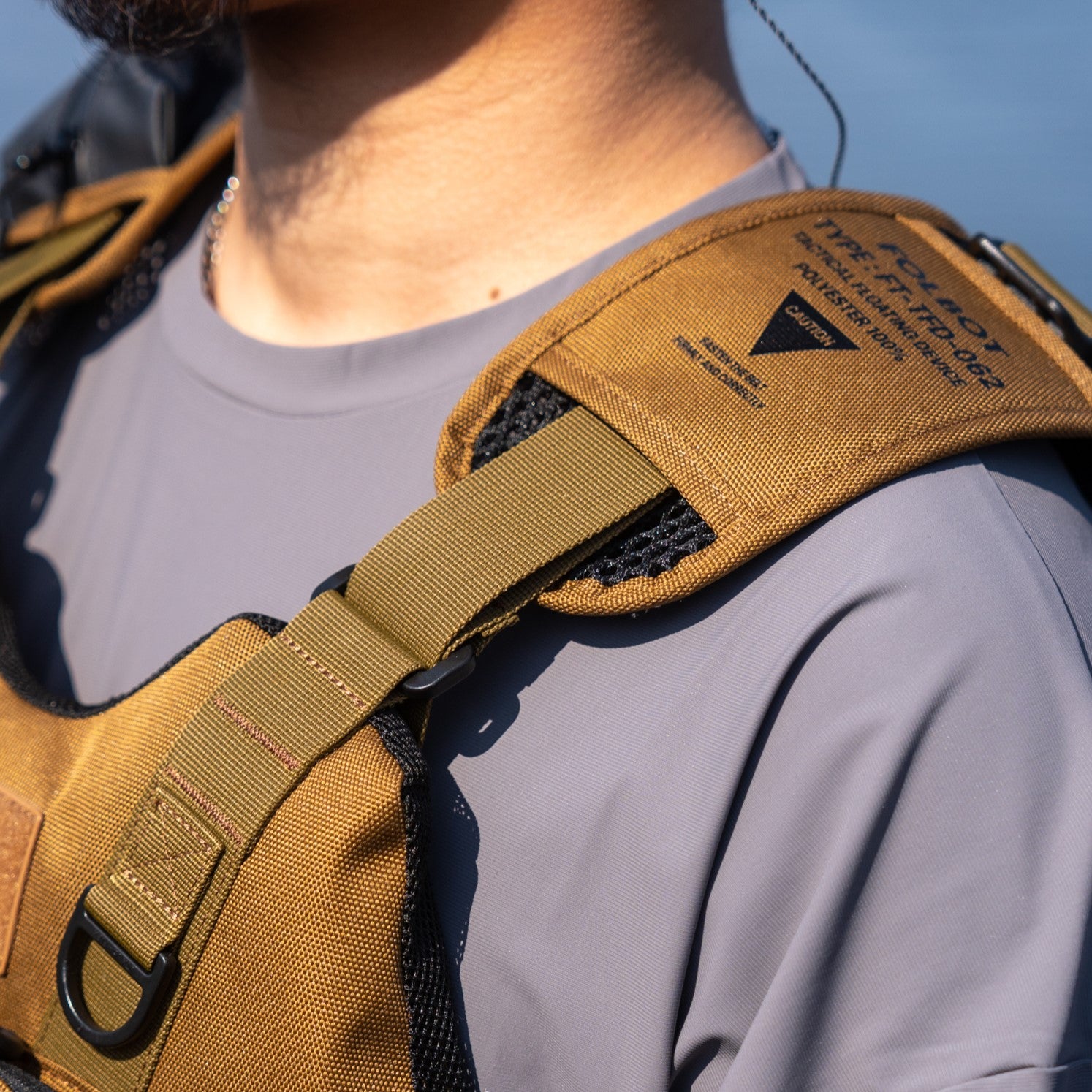 TACTICAL FLOATING DEVICE