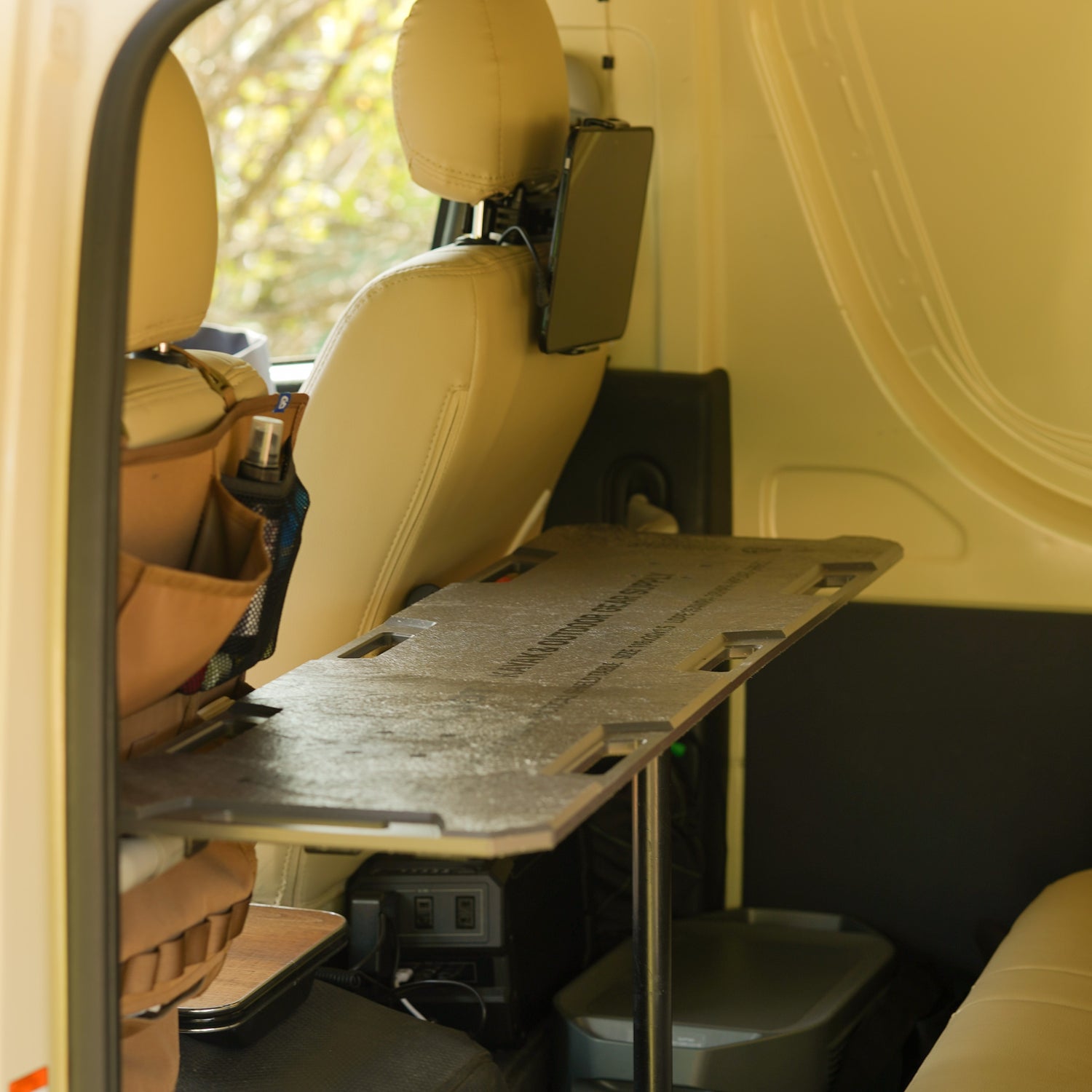 TACTICAL SHIELD TABLE