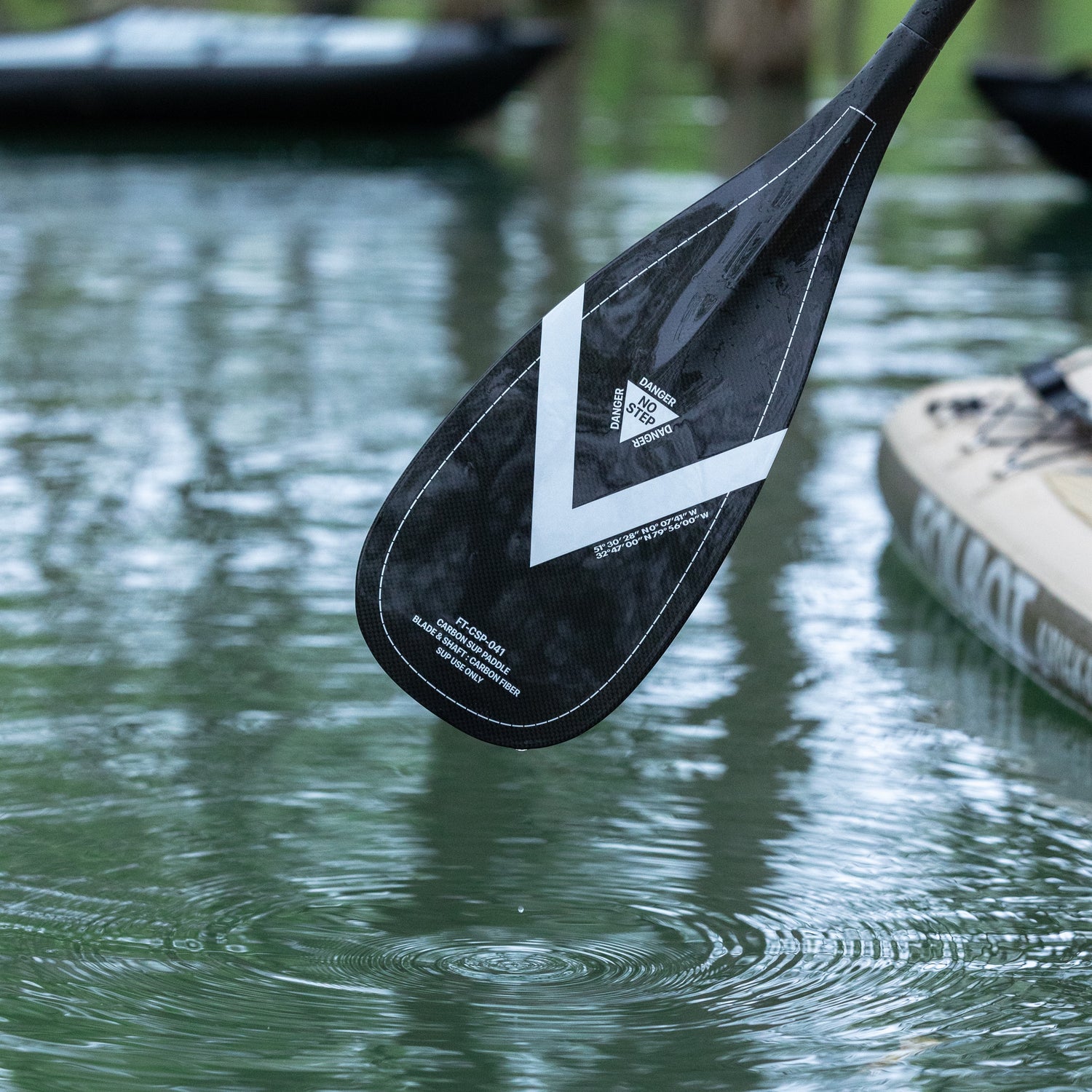 CARBON SUP PADDLE