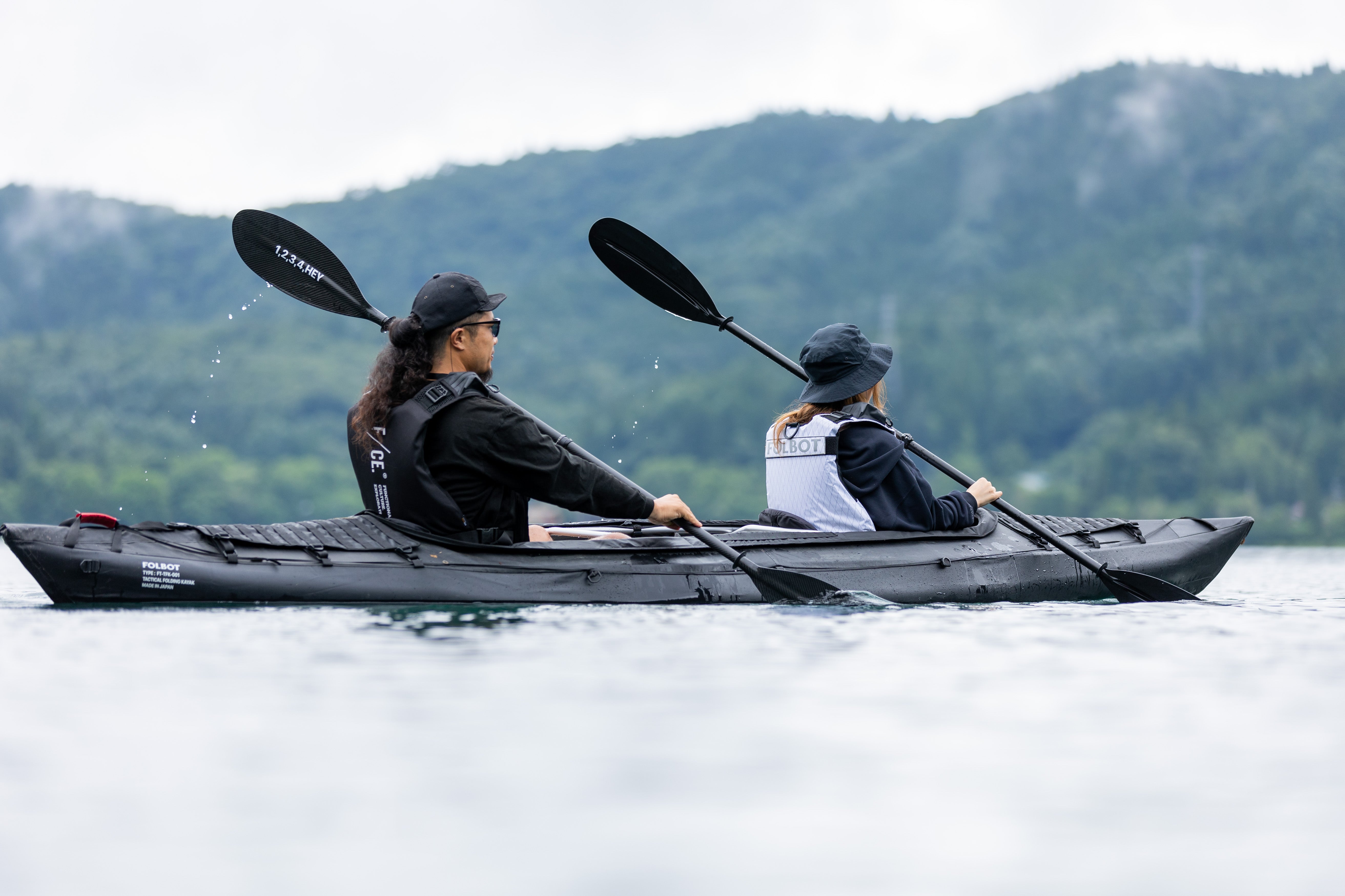 TACTICAL FOLDING KAYAK – FOLBOT