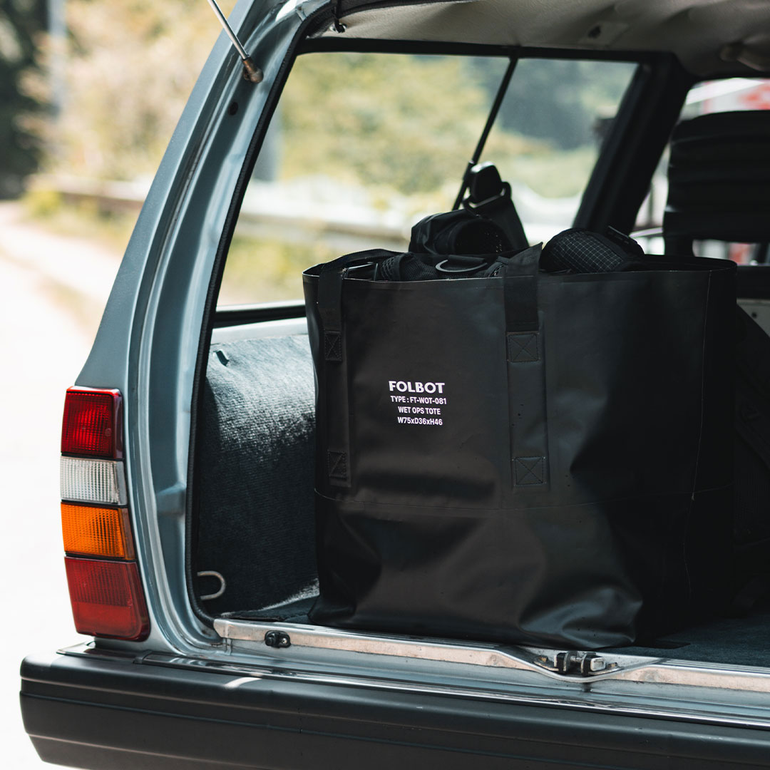 WATERPROOF TOTE BAG